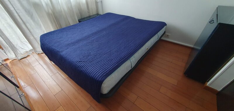 Piata Universitatii,  bloc 1980 cu centrala, parcare, pet friendly, ANAF
