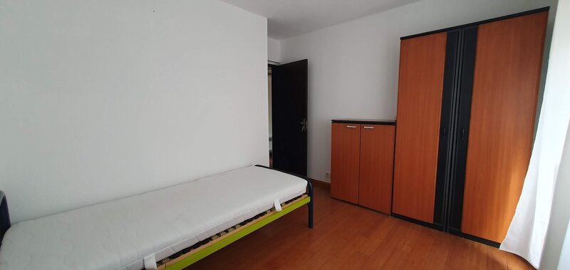 Piata Universitatii,  bloc 1980 cu centrala, parcare, pet friendly, ANAF